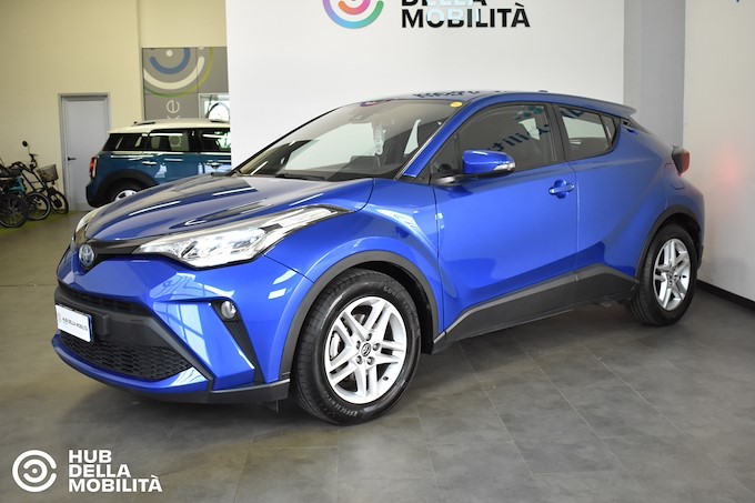 TOYOTA C-HR 1.8 Hybrid E-CVT Business